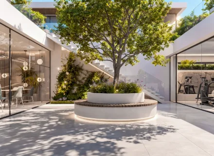 Modern courtyard with garden and fitness area – apartments for sale Benahavis