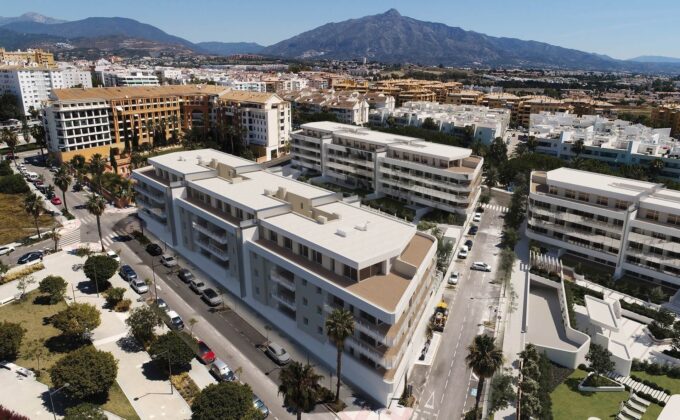 Mare San Pedro Apartments: Modern Coastal Living