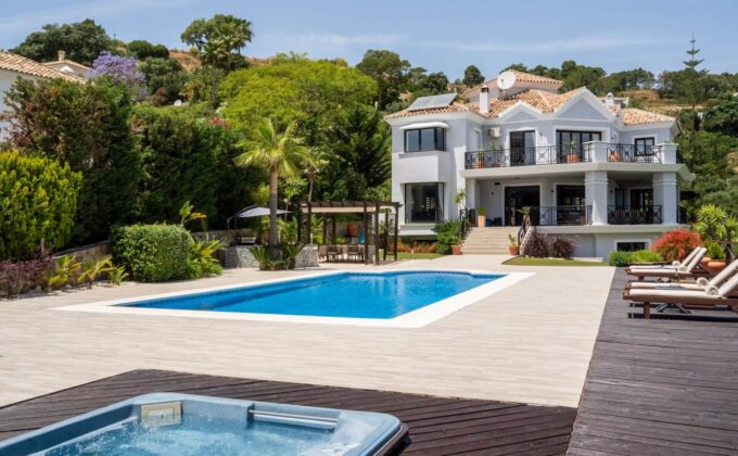 Exclusive Villa for Sale in Monte Mayor, Benahavís