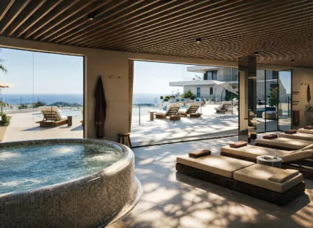Luxury spa and wellness area at Apartments 360º by Cordia in Mijas, featuring jacuzzi, relaxation zone and panoramic sea views for residents