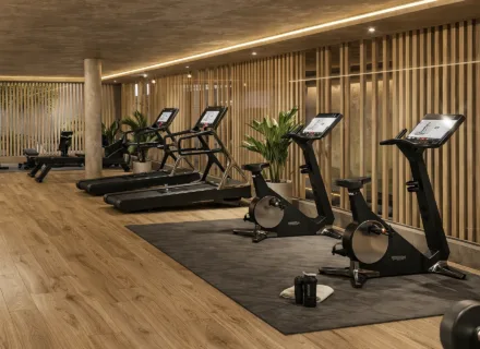 Luxury fitness area at The Grove Marbella West, new build apartments just 5 minutes from Puerto Banús, modern and elegant interior.