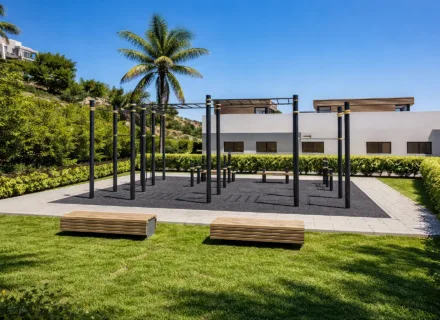 Apartamenty Marbella East – strefa fitness na świeżym powietrzu dla mieszkańców